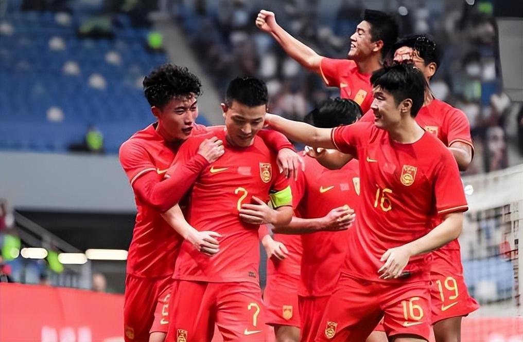 华体会安全通道-国足本月将正式过招喀麦隆！首发阵容会有多位新星？以官宣为准
